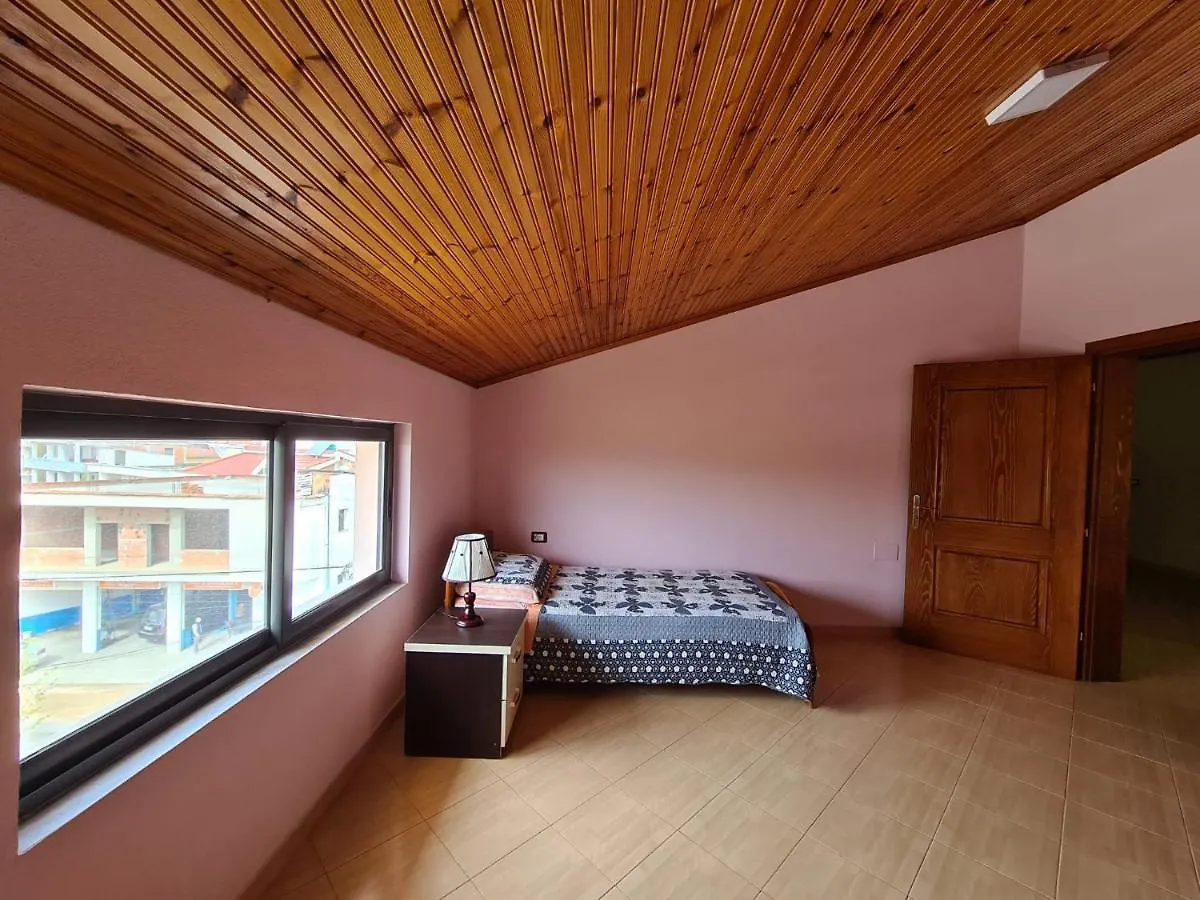 Homestay Bar Kafe Pjetri Guest House Paskuqan Albania