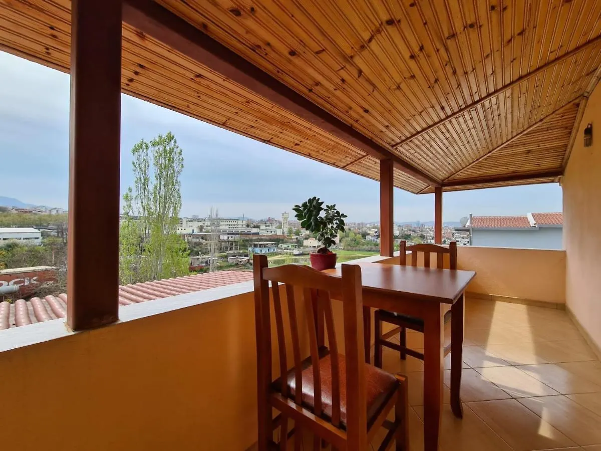 Bar Kafe Pjetri Guest House Paskuqan 0*,  Albania