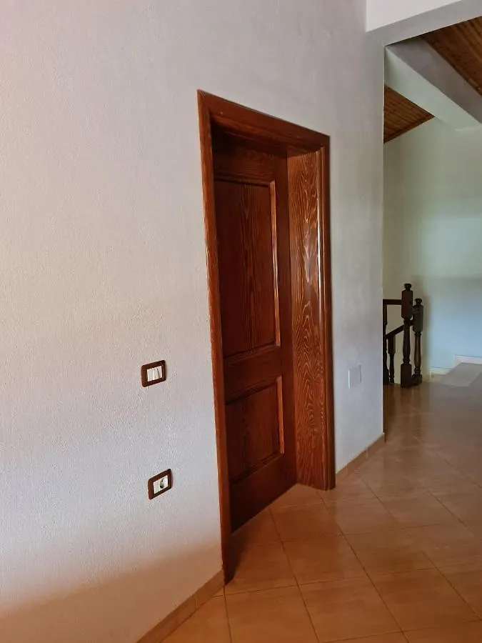 Bar Kafe Pjetri Guest House Paskuqan Albania
