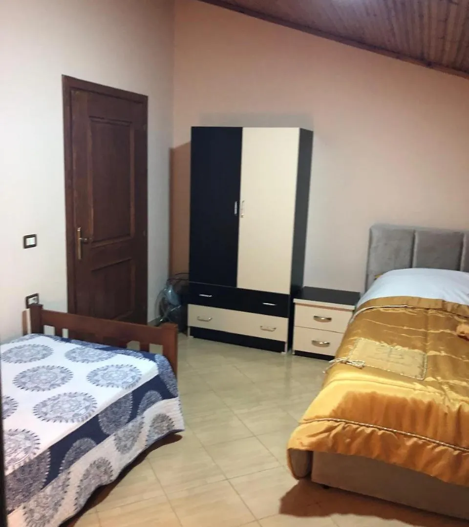 Bar Kafe Pjetri Guest House Paskuqan Albania